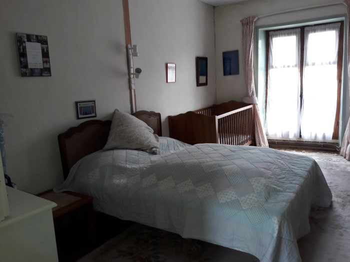 Moncontour Bedroom 3 with cot